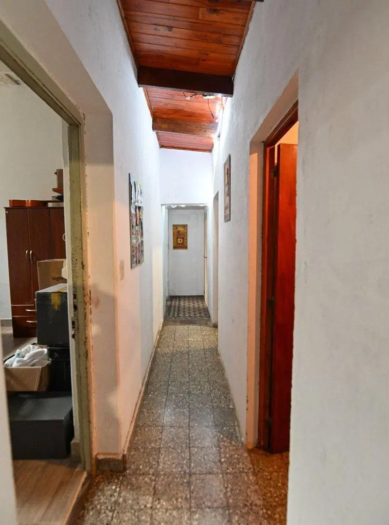 VENDE CASONA 3 DORMITORIOS SAN EDUARDO 4