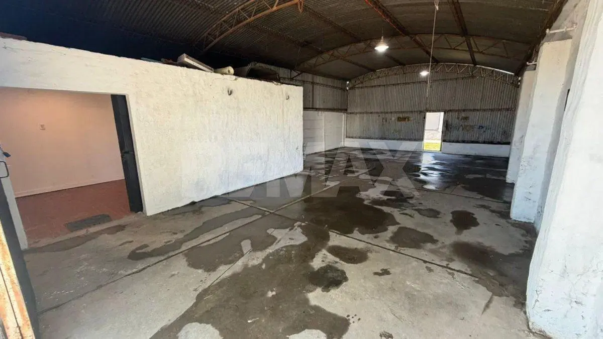 Se vende Dpto. refaccionado c/cochera + galpón 4