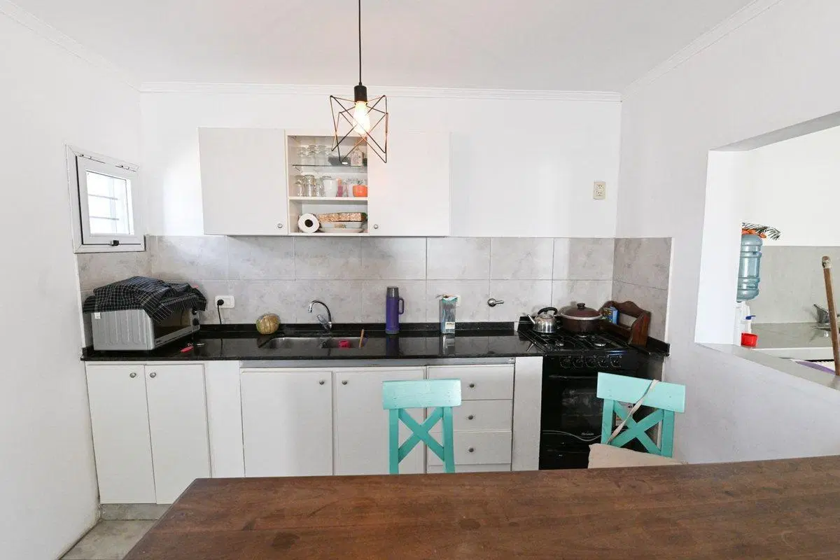 CASA EN VENTA 2/3 DORM. EXCELENTE ESTADO 5