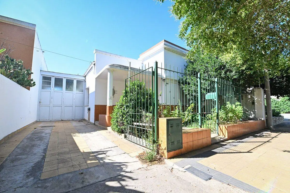 CASA EN VENTA - TERRENO DE 400 M2 MAIPU 1266 3