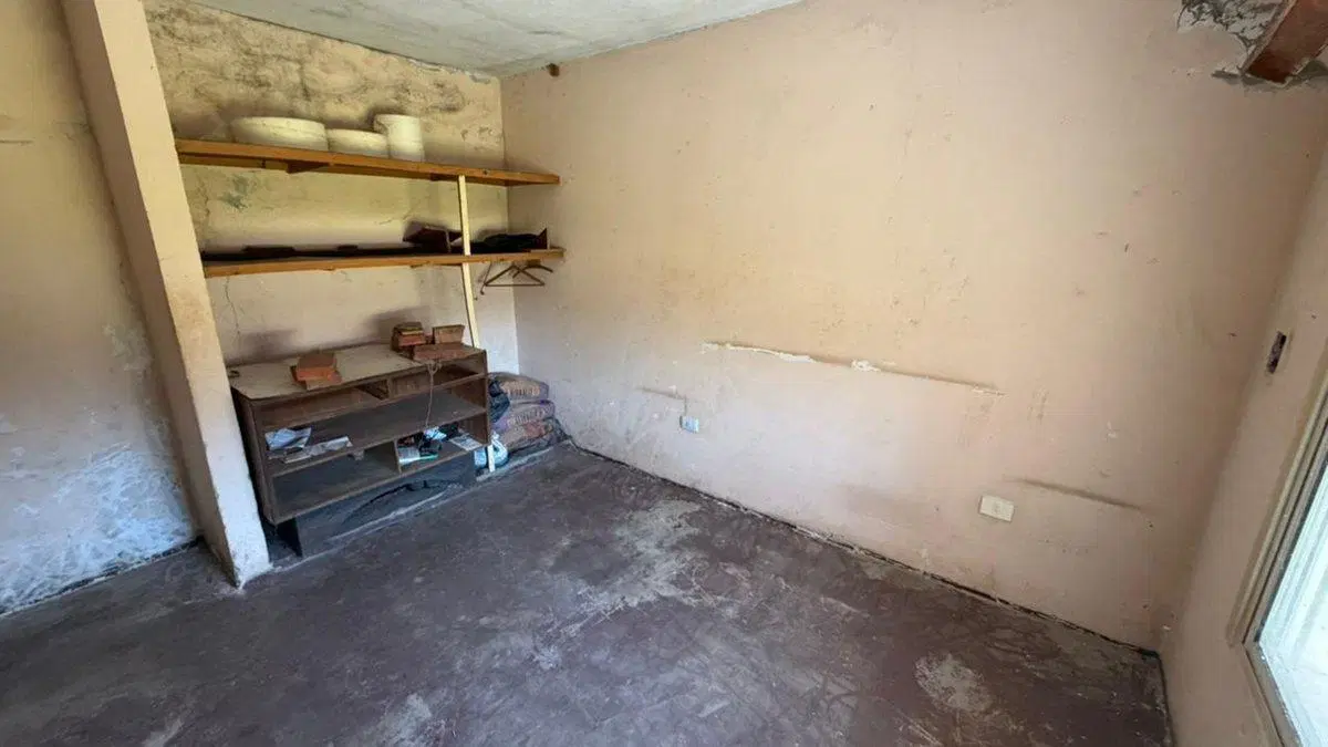 Se vende casa a reciclar s/gran terreno 2