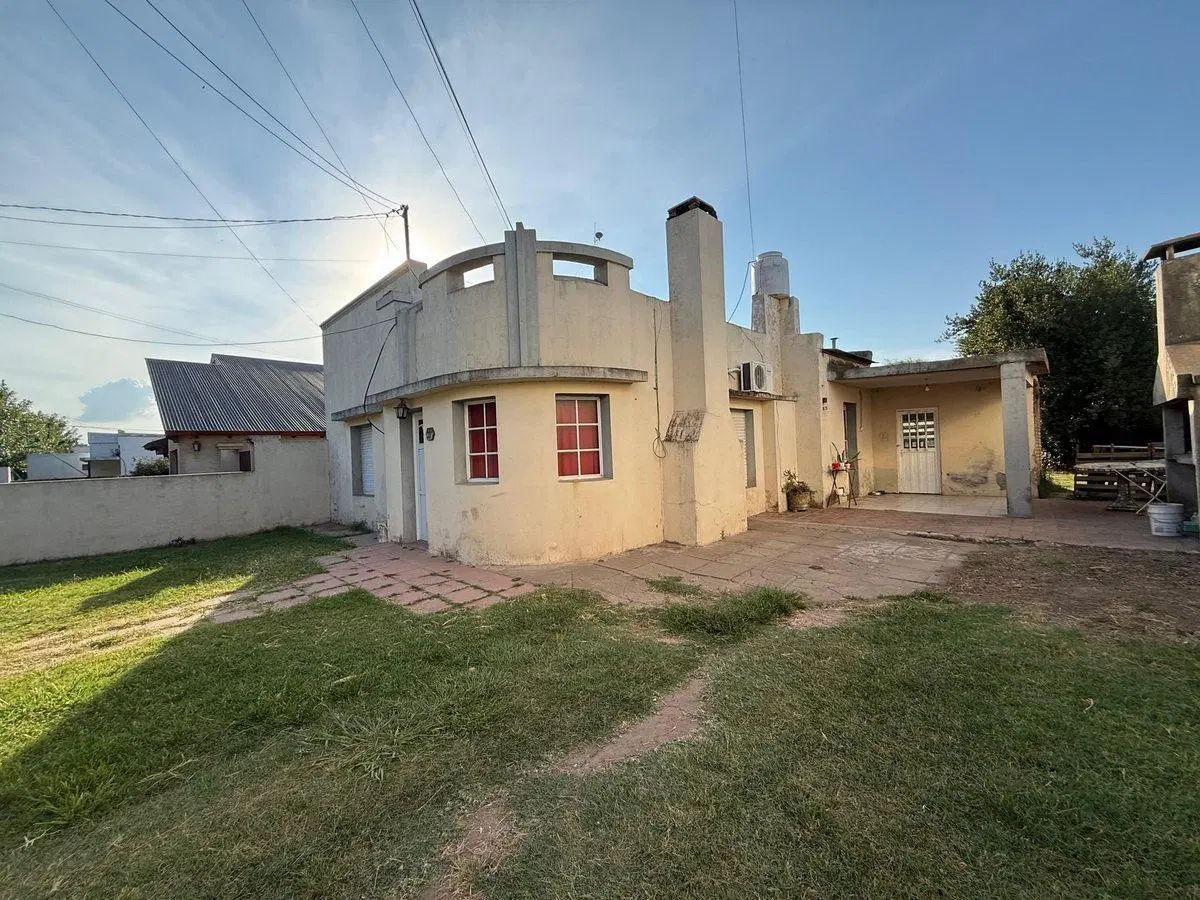 CASA DOS DORMITORIOS EN SANTA ISABEL 5