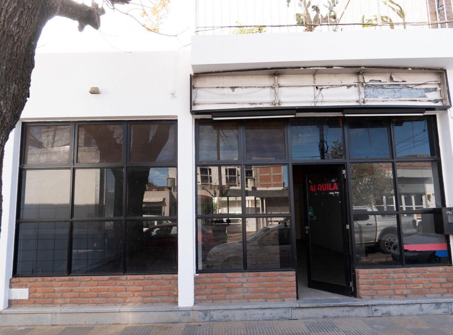 Local comercial en alquiler sobre Av. Santa Fe -VT