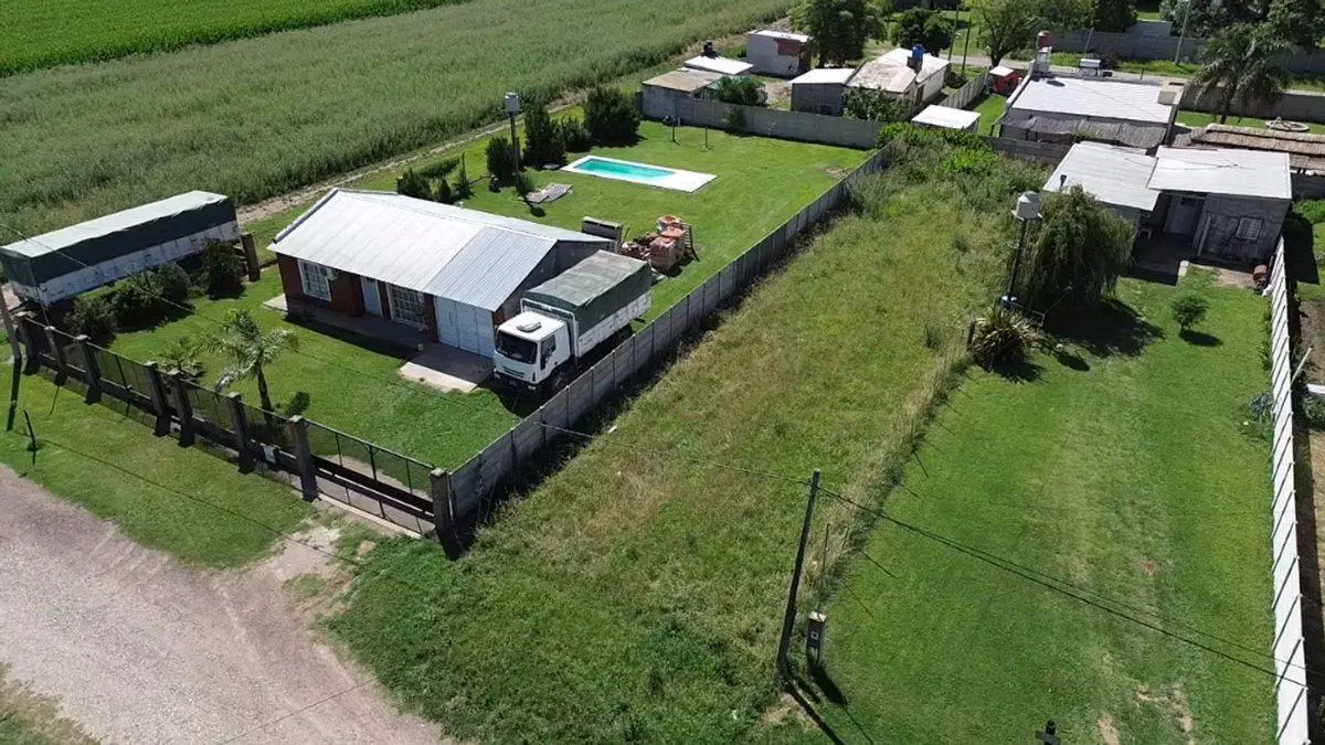 EN VENTA LOTE 11X46 CALLE LOS TILOS 5