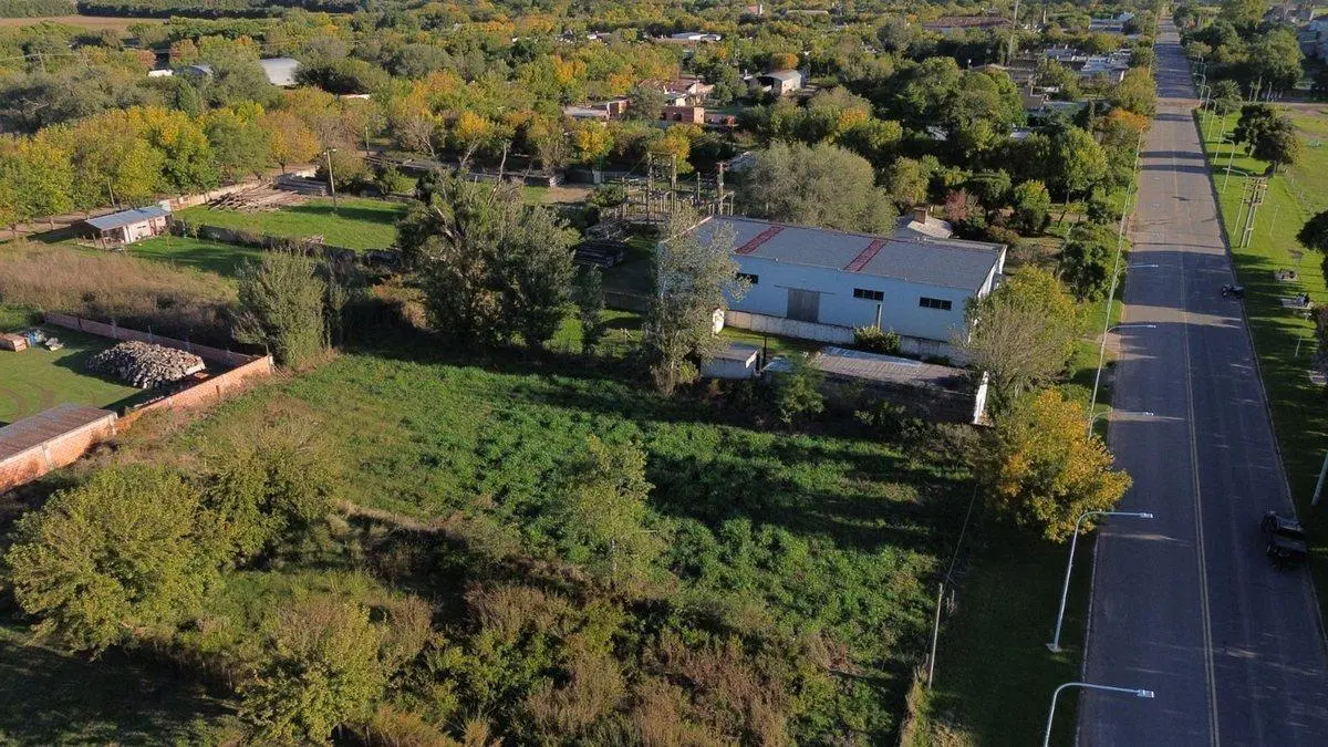 Se vende lote de 1800 m² en San Eduardo 4