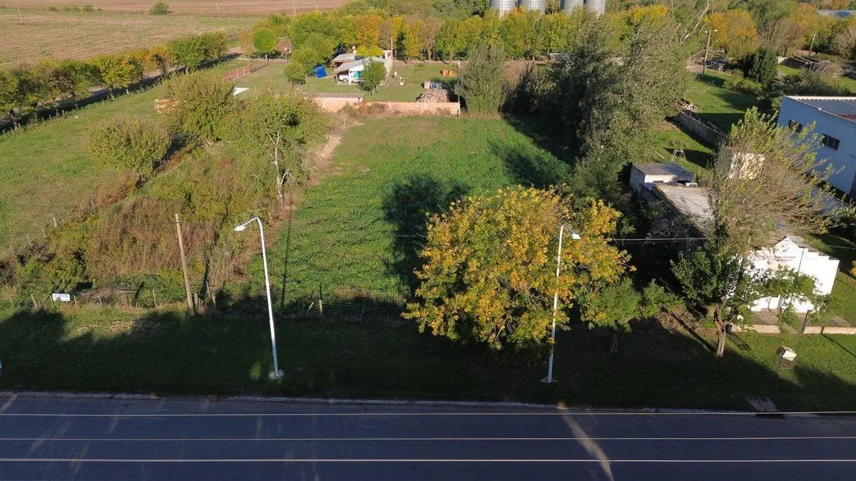Se vende lote de 1800 m² en San Eduardo 3