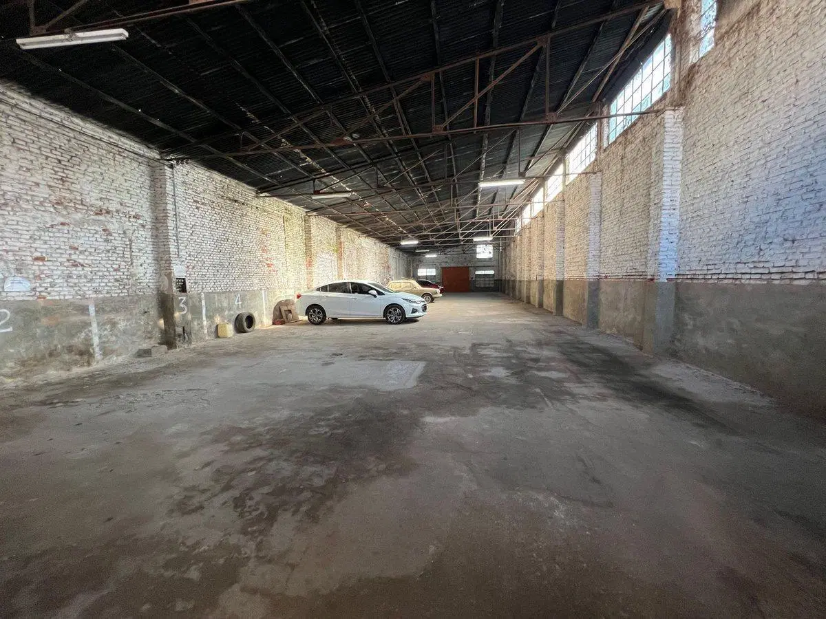 Se vende Galpón ideal p/uso comercial-Lavalle 643 2