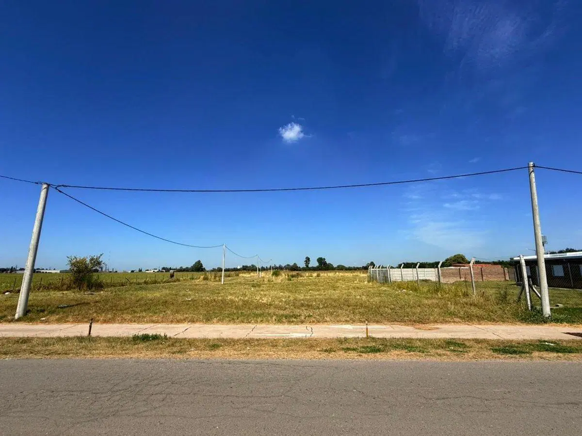 TERRENO EN ZONA PARQUE INDUSTRIAL 3