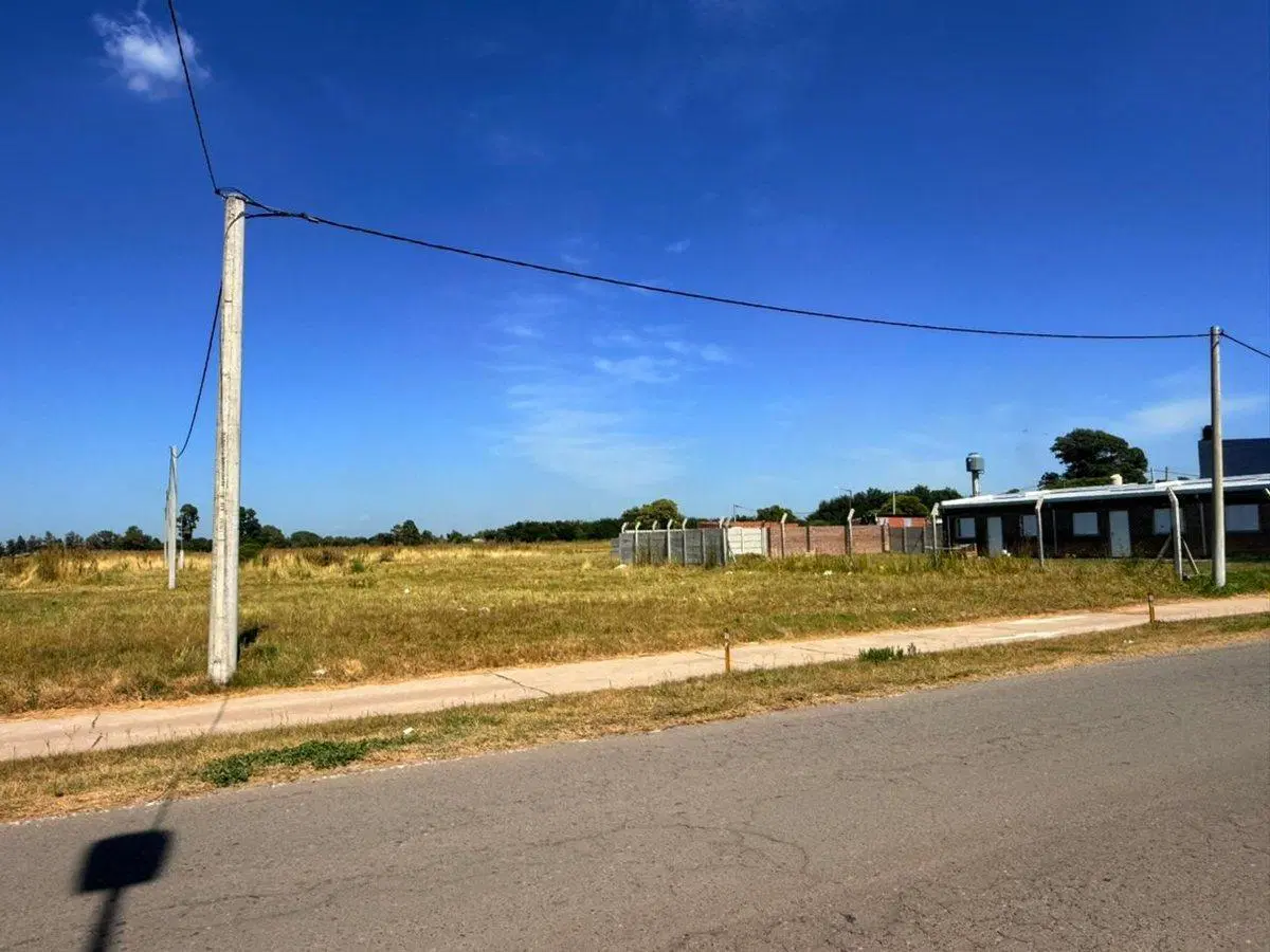 TERRENO EN ZONA PARQUE INDUSTRIAL 4