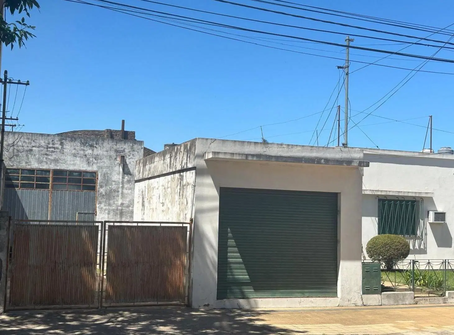 GALPON CENTRICO CON CASA Y LOCAL 5