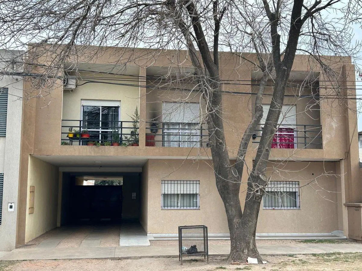 MONOAMBIENTE CON COCHERA 4