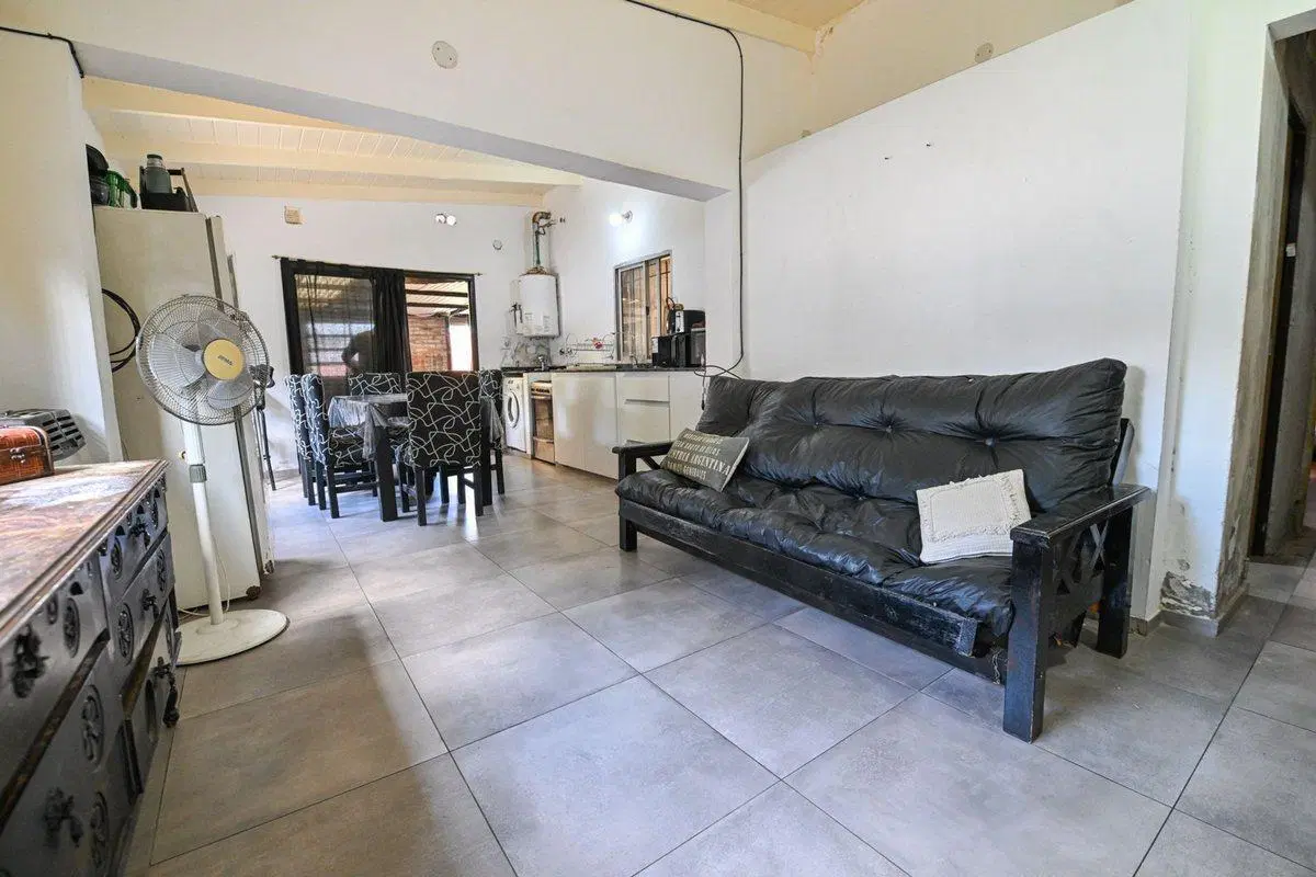 CASA EN VENTA 3 DORM EXCELENTE UBICACION 3