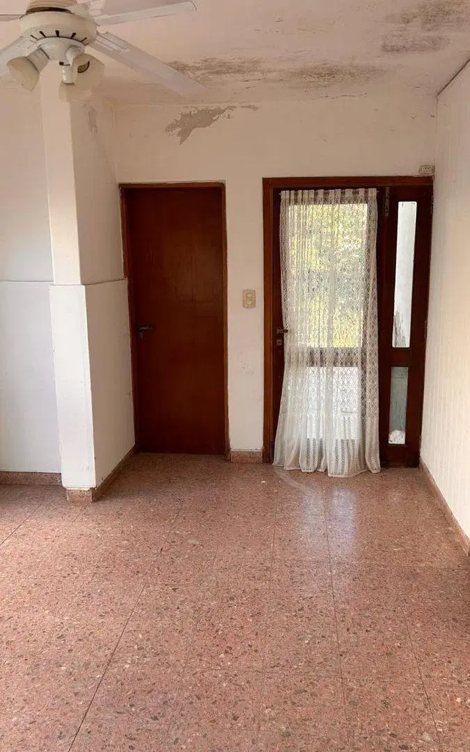 Importante casa de 2 plantas 5