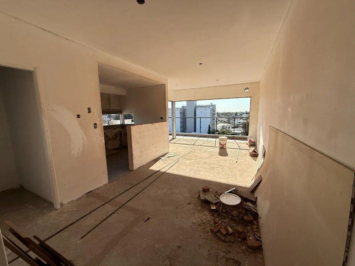 VENTA DEPARTAMENTO DE DOS DORMITORIOS C/ COCHERA 2