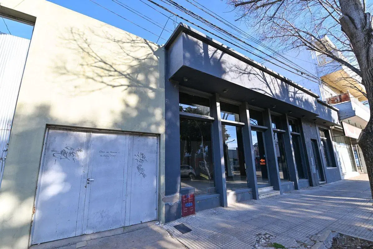 IMPORTANTE INMUEBLE EN VENTA - CENTRO V. TUERTO 5