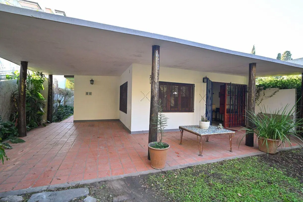 VENTA CASA QUINTA BARRIO LOS PINOS 5