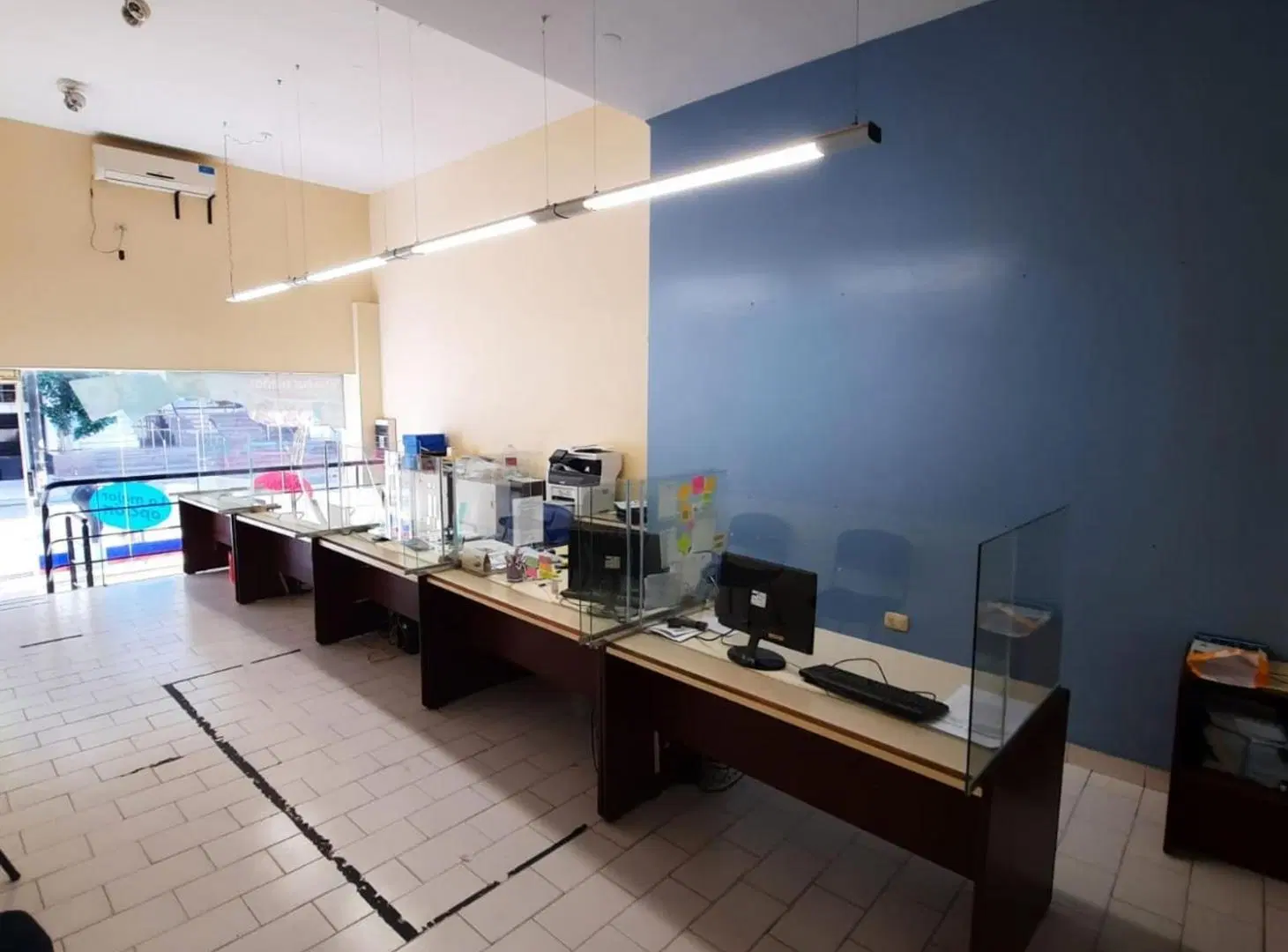 Local Comercial. Zona céntrica 4