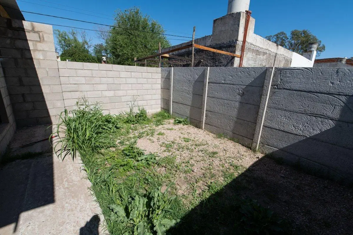 CASA A ESTRENAR DOS DORMITORIOS/COCHERA/PATIO 4