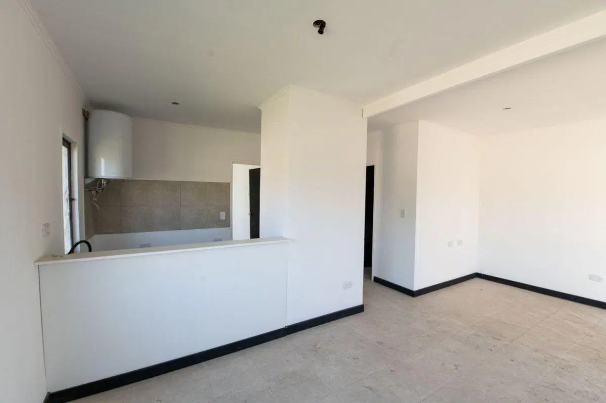CASA A ESTRENAR DOS DORMITORIOS/COCHERA/PATIO 2