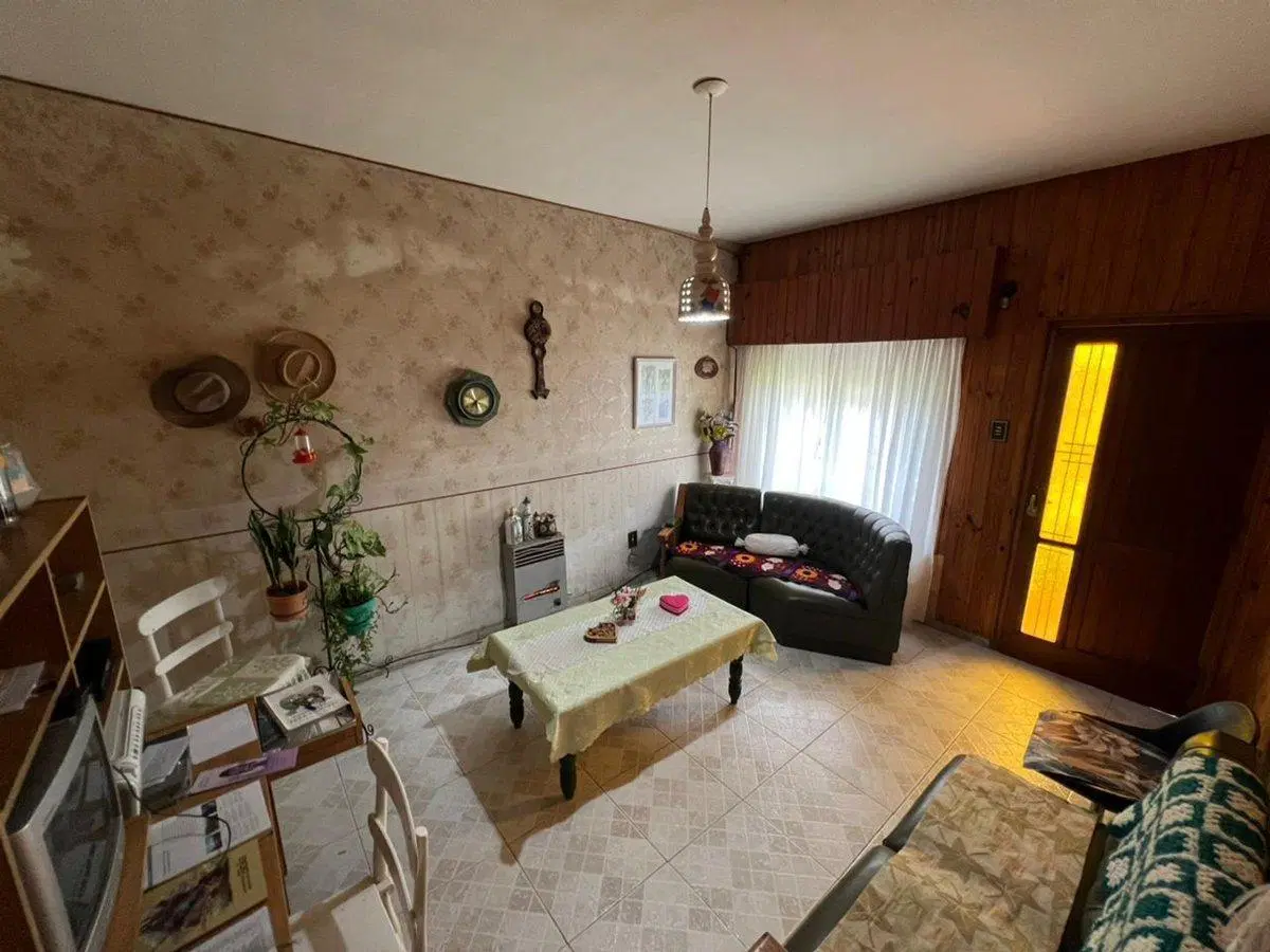Se vende casa 2 dorm - Zona Esc. Dante Alighieri 2