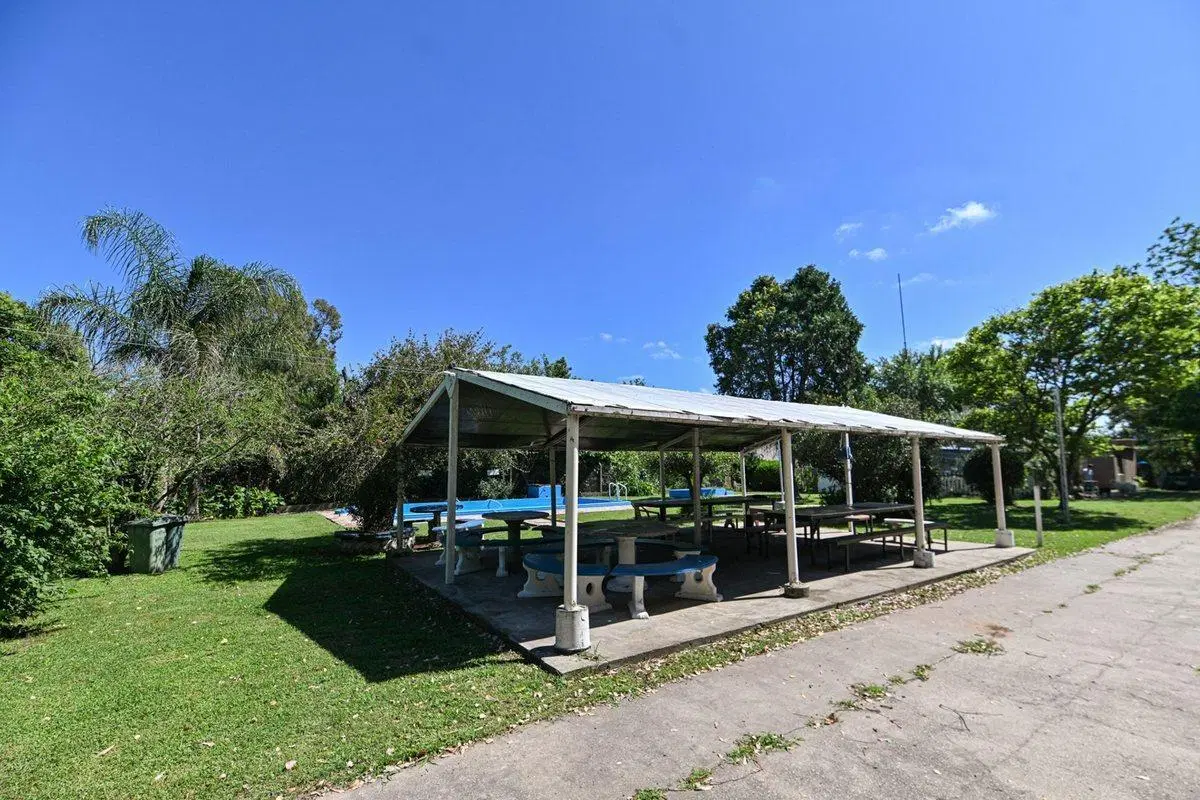 VENTA CASA QUINTA C/DOS PISCINAS 2