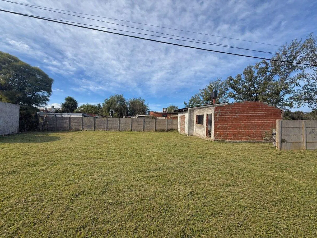 VENTA TERRENO CON CONSTRUCCION A TERMINAR 2