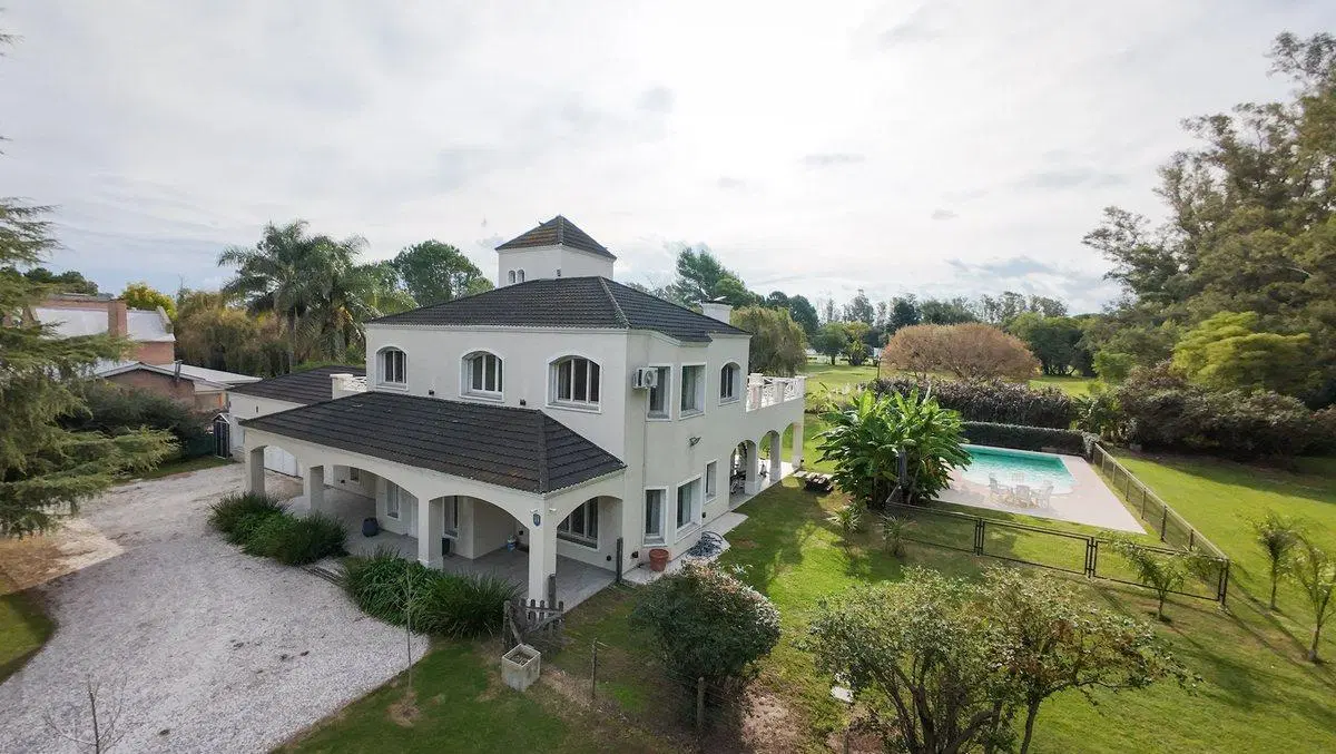Se vende casa en La Cheltonia Venado Tuerto 3