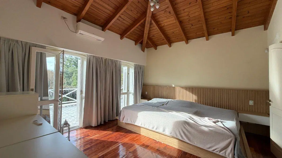 Se vende casa en La Cheltonia Venado Tuerto 4