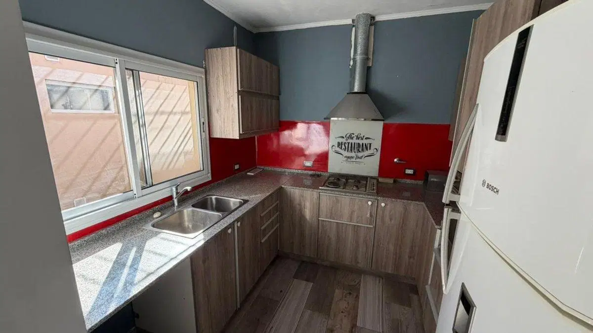 Se vende casa parcial// refaccionada (en PH) - VT 3