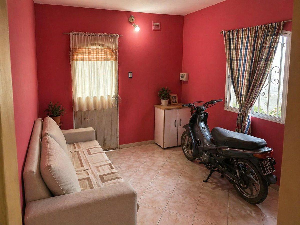 Foto de CASA 2 DORMITORIOS- AMPLIO TERRENO, imagen 3