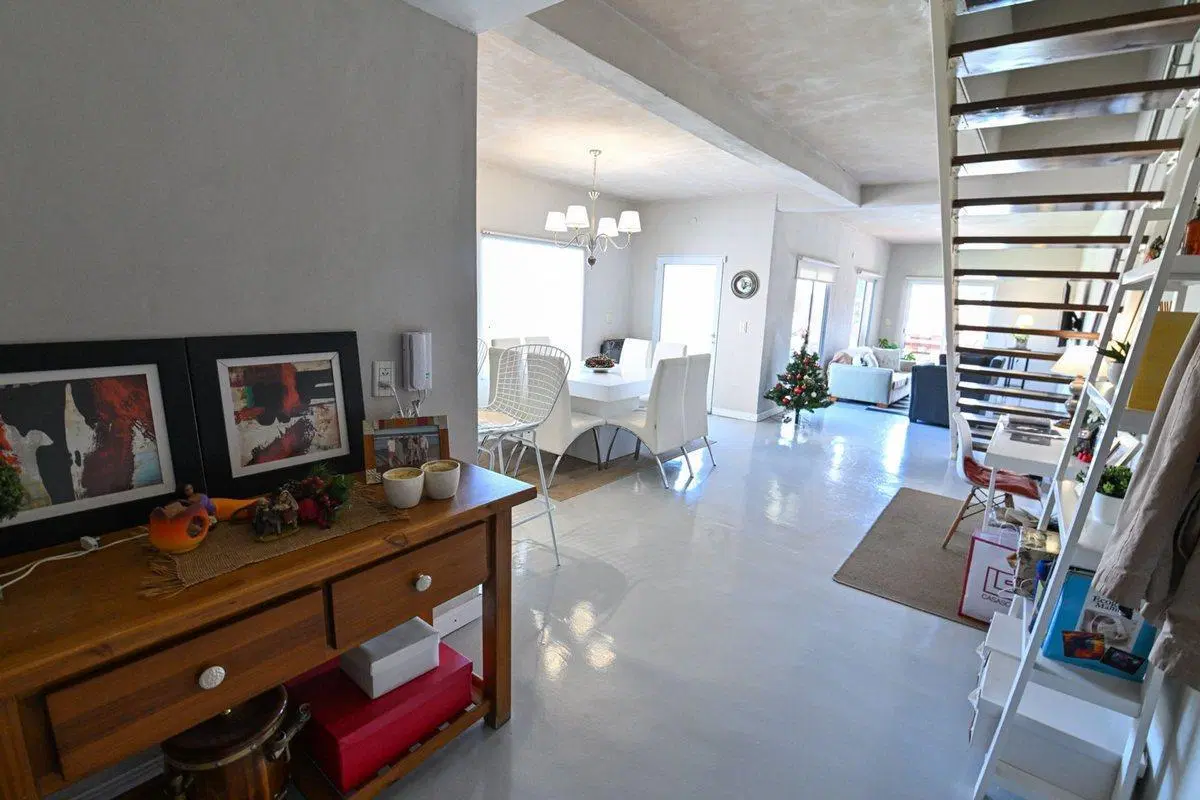 CASA 3 DORMITORIOS - IMPECABLE 4