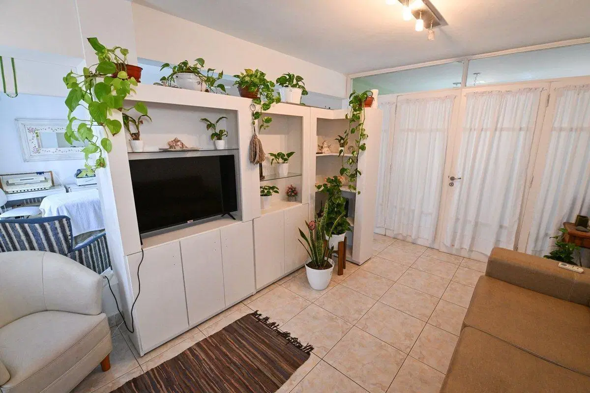 Venta Casa de 3 Dormitorios + Quincho + Pileta 3