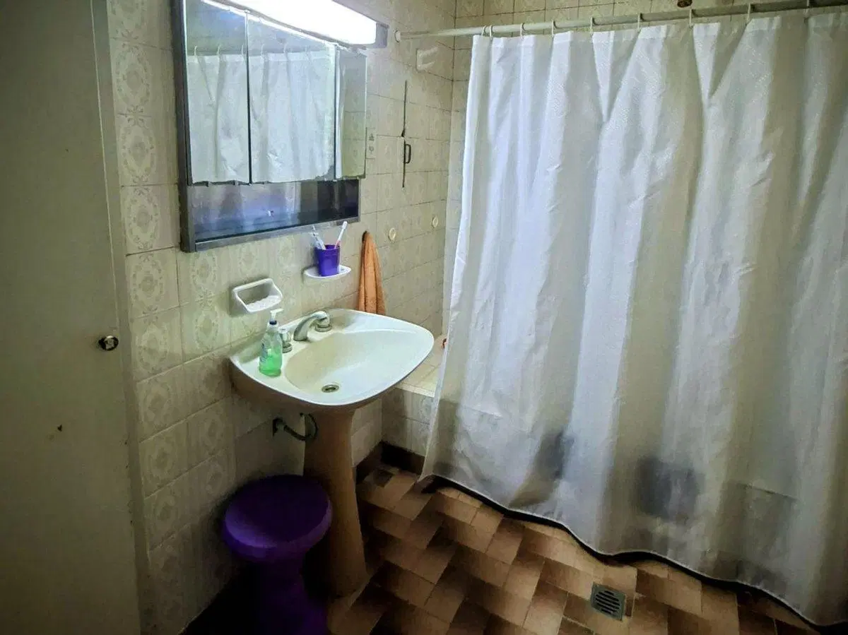 CASA EN VENTA EN PLENO CENTRO DE VENADO TUERTO 4