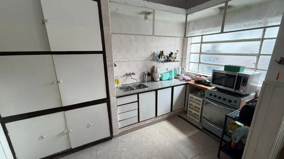 Se vende casona antigüa céntrica a refaccionar- VT 5