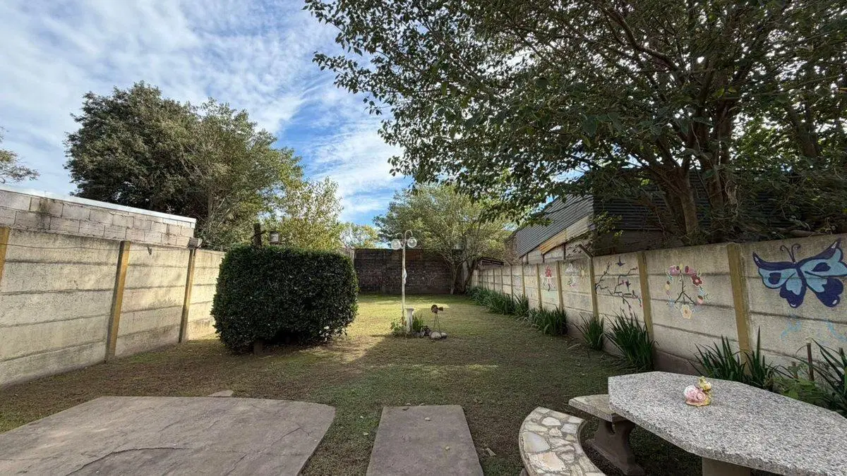 Remax Tendencia vende casa de dos dormitorios 5