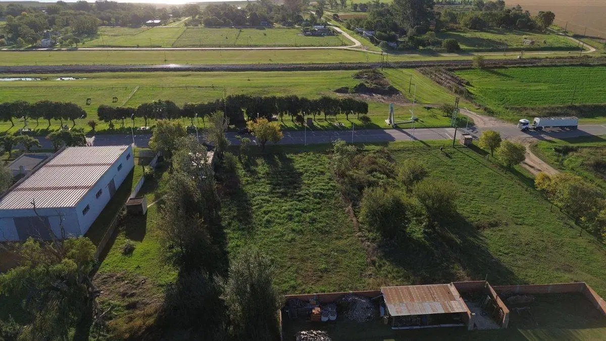 Se vende lote de 1800 m² en San Eduardo 5