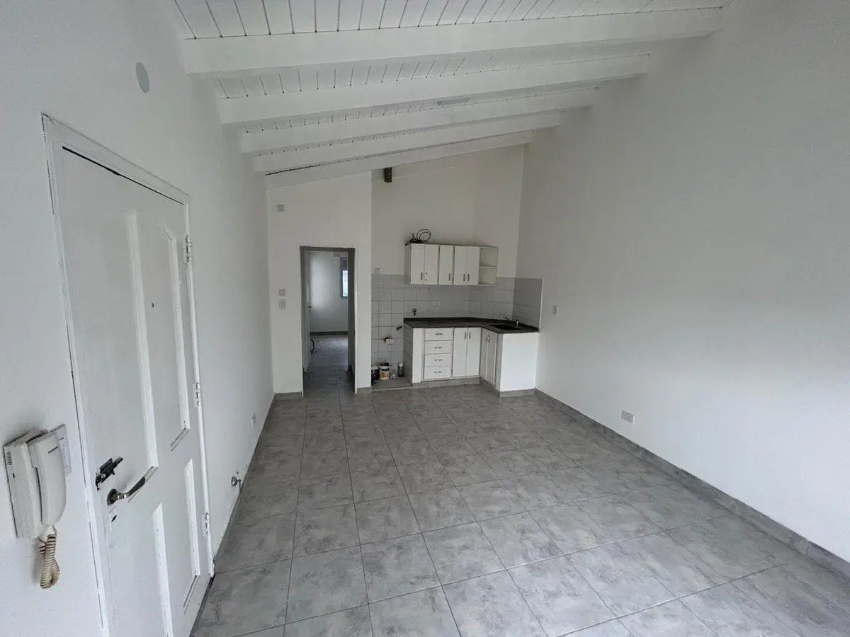 DEPARTAMENTO 1 DORMITORIO 4