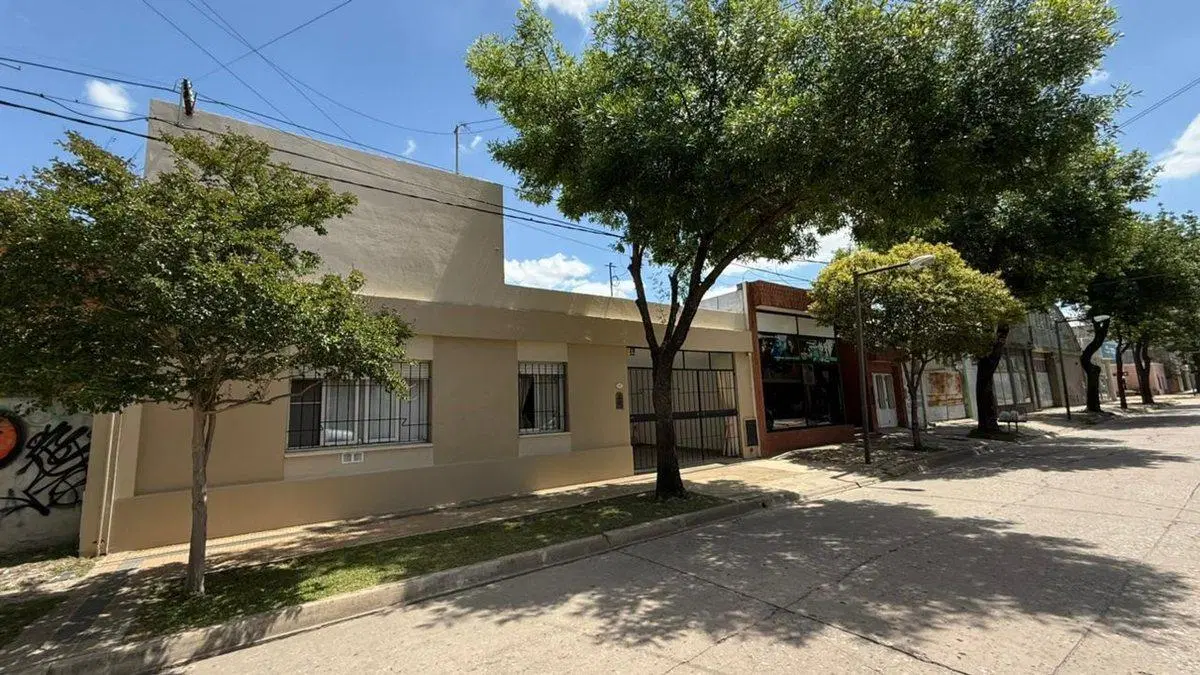 Se vende casa 2 dorm, exc. estado y ubicación 2