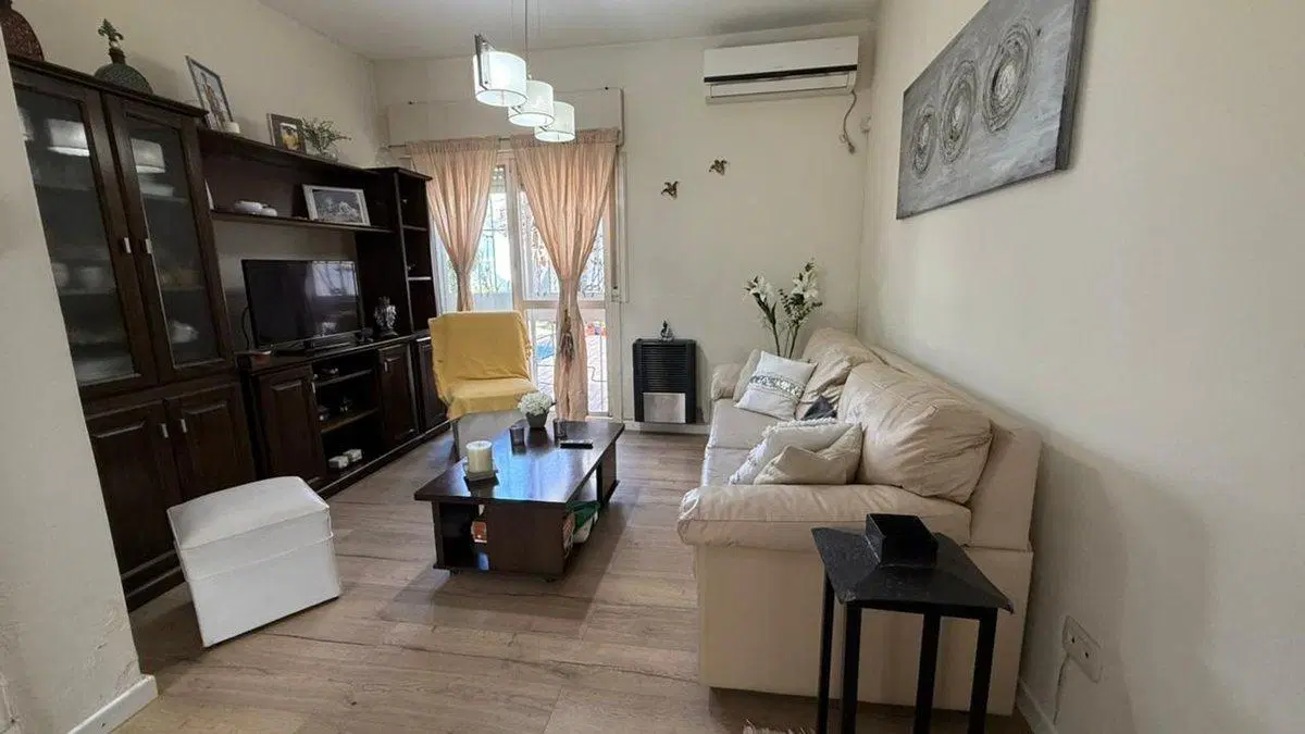 Se vende casa 2 dorm, exc. estado y ubicación 5