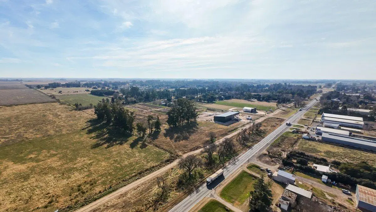 Se vende lote de 3.360 m2 s/Ruta Nac. 33, VT. 3