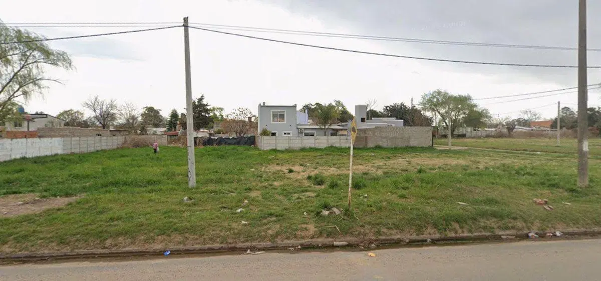 SE VENDE: TERRENO EN BARRIO V. CASEY 3