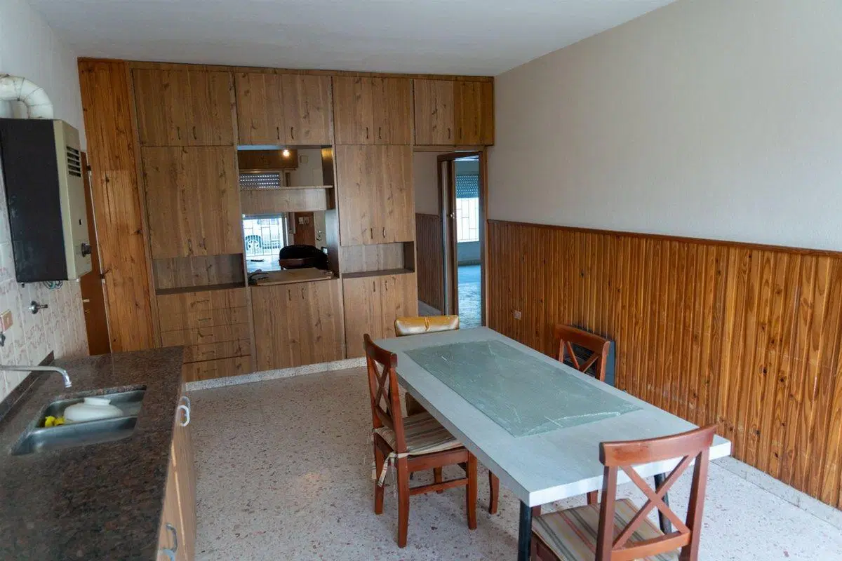 Hermosa casa - Excelente terreno 4