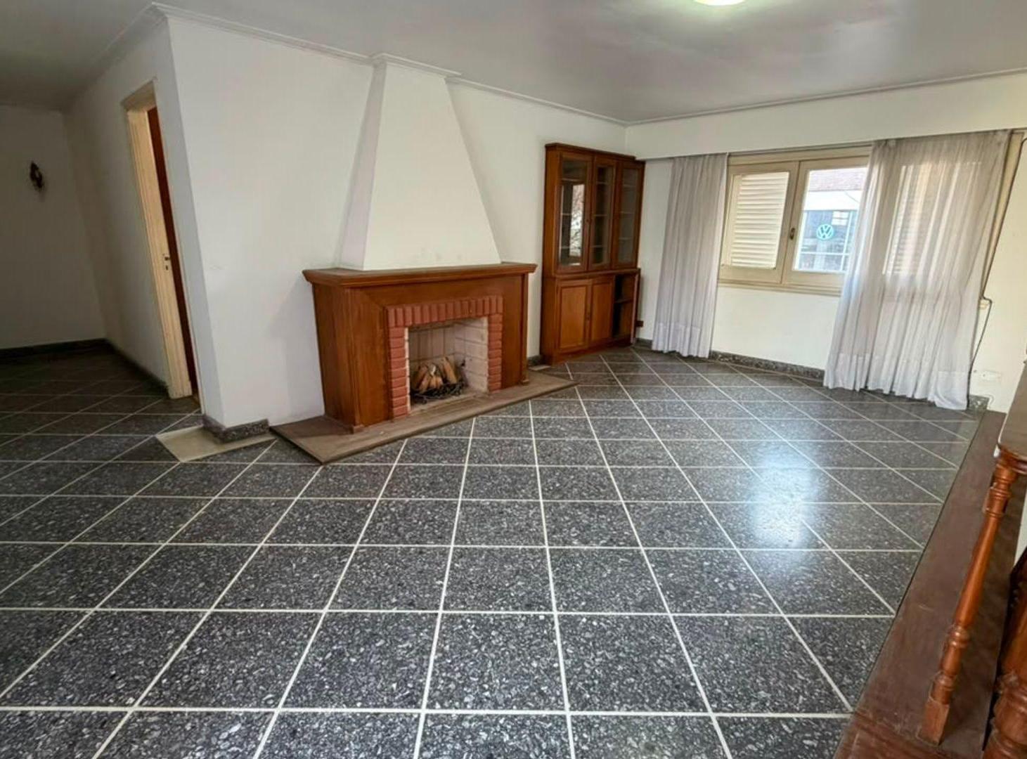 Foto de Se vende casa céntrica, 3 dorm.+cochera. - VT, imagen 2