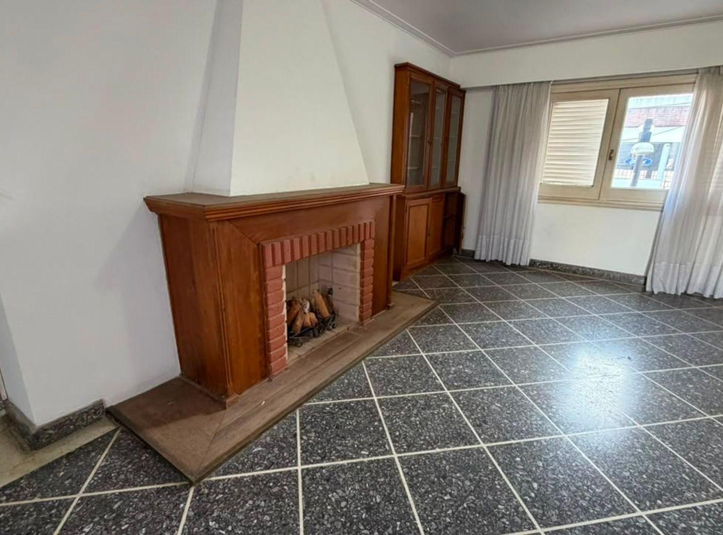 Foto de Se vende casa céntrica, 3 dorm.+cochera. - VT, imagen 3