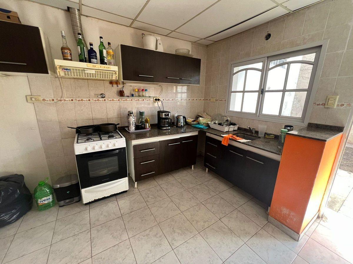 Foto de Casa de 3 dormitorios con patio y cochera, imagen 2