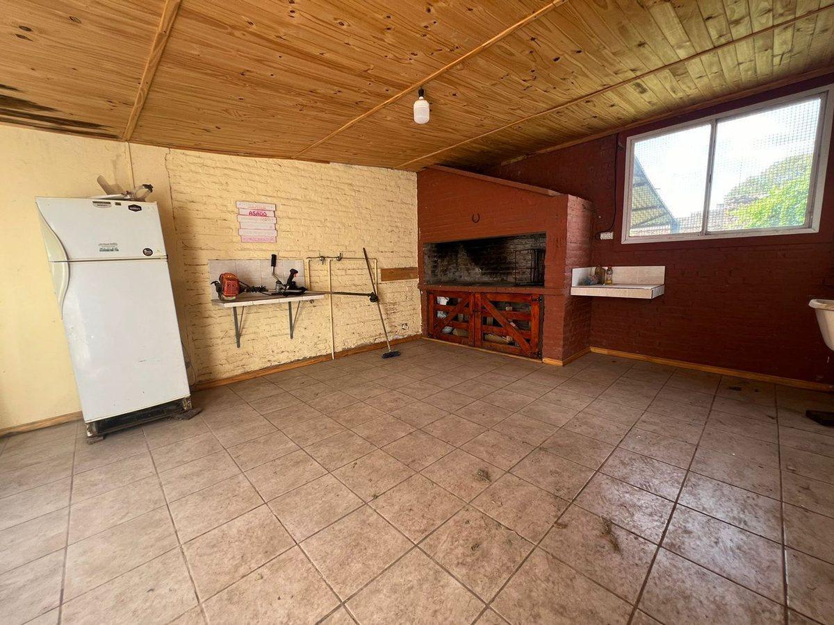 Foto de Casa de 3 dormitorios con patio y cochera, imagen 5