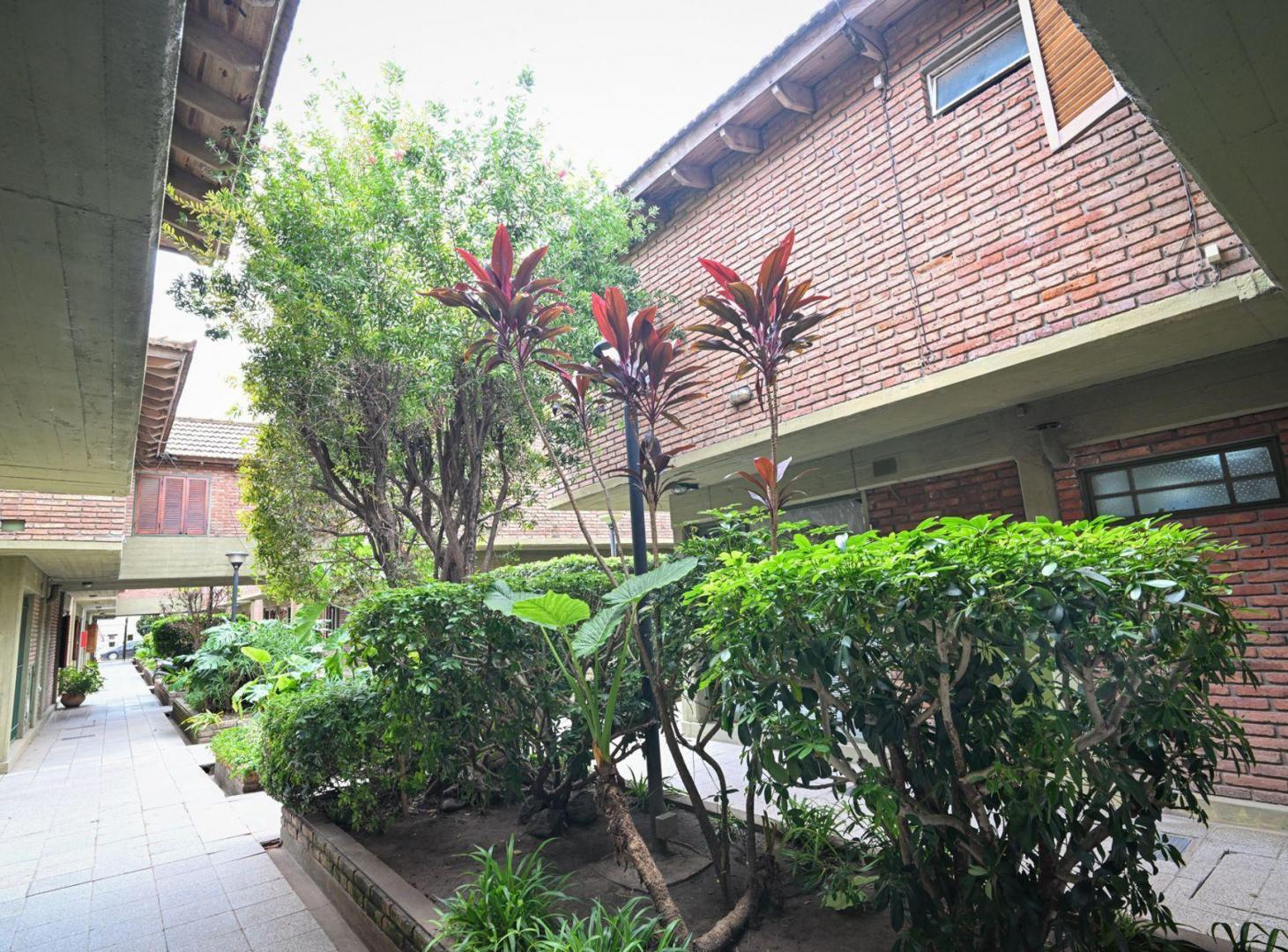 Foto de VENTA DEPTO 2 DORM C/PATIO, imagen 1