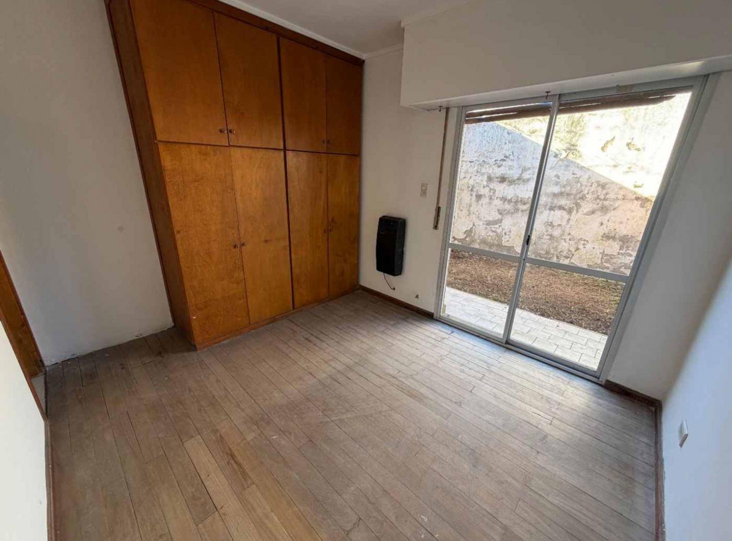 Foto de IDEAL INVERSION - DEPTO PB CON COCHERA Y PATIO, imagen 5