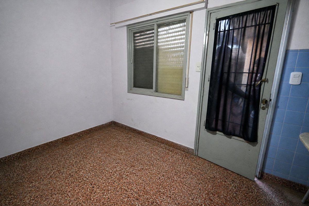 Foto de CASA CON GRAN TERRENO 12,5X43 SOBRE AV SANTA FE, imagen 5