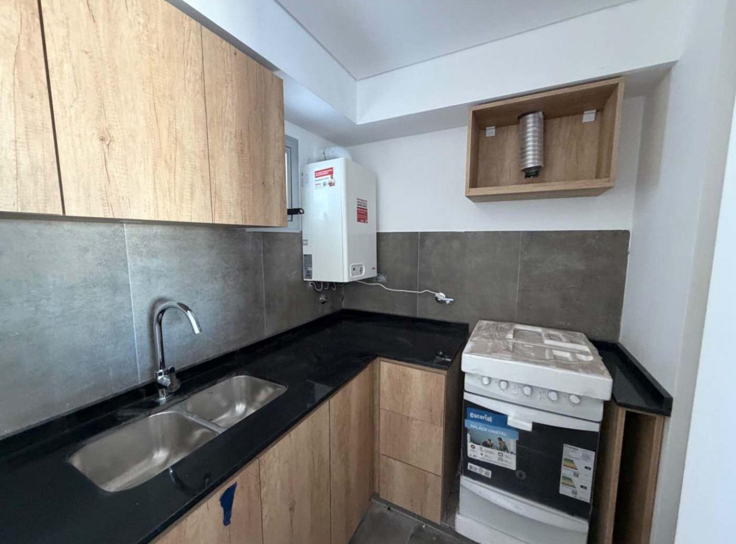Foto de VENTA DEPARTAMENTO 1 DORMITORIO VENADO TUERTO, imagen 2